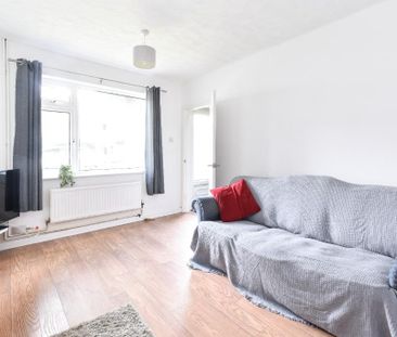 4 bedroom terraced house to rent - Photo 1