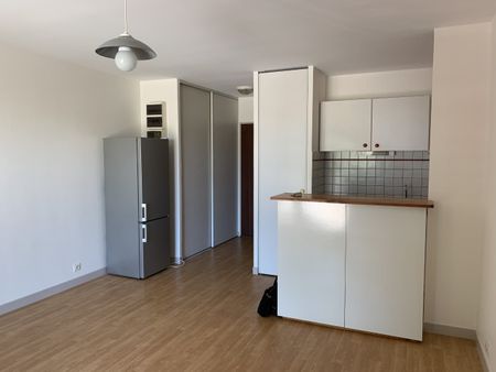 Location Appartement 1 pièce 26m² LIMOGES 87000 - Photo 2
