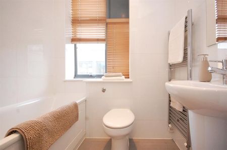 Curtain Road, Shoreditch, EC2A - Photo 2