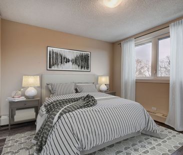 Alberta, 10405 Saskatchewan Dr., T6E4R9, Edmonton - Photo 4