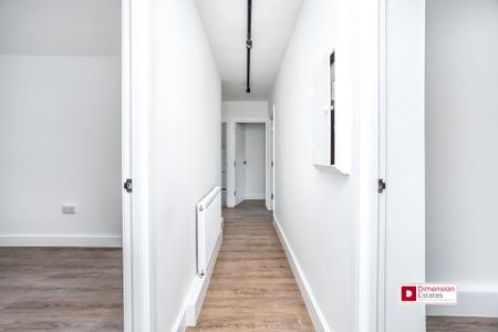 1 bedroom in a flat share to rent - Photo 2