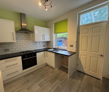 3 bedroom terraced house to rent - Photo 6