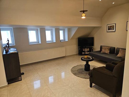 Appartement te huur - Foto 1