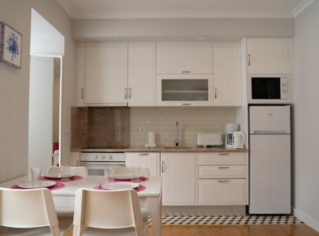 Travessa Escola Araújo, Lisbon, Lisbon 1150-132 - Photo 2