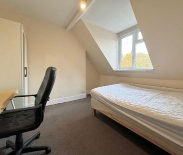 1 bedroom in a house share to rent - Photo 3