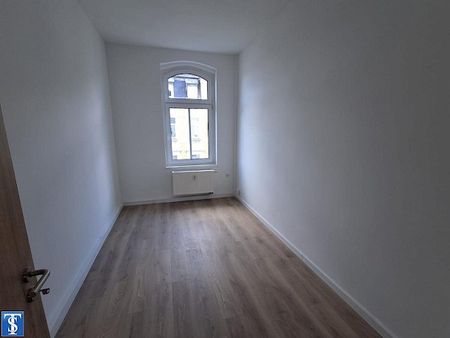 Neu renovierte 4-Zimmer-Wohnung mit Balkon am Stadtrand von Plauen! - Photo 4