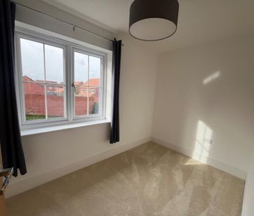 5 bedroom detached house to rent - Photo 3