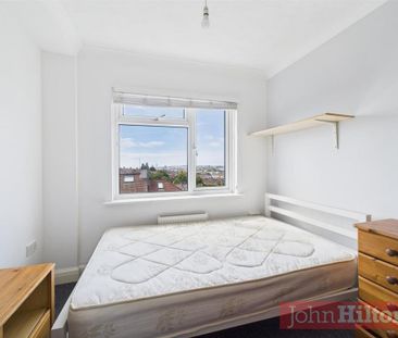 4 bedroom terraced house to rent - Photo 2