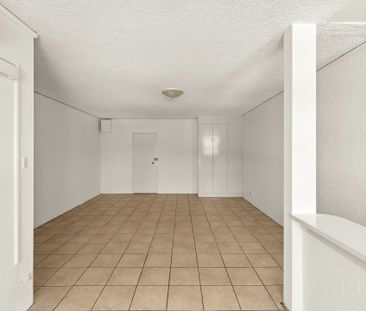 6 / 164-166 Bondi Road - Photo 4