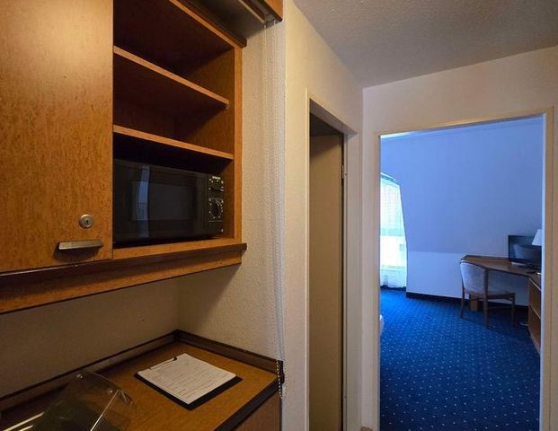 komplett möblierte helle 1-Zimmer Wohnung, Dresden-Cotta - Foto 1