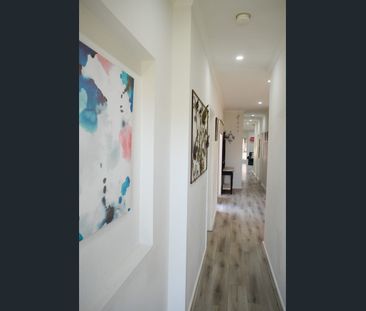 "FULLY FURNISHED - Stylish & Modern Living in Prime Prospect Locati... - Photo 5