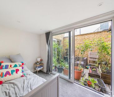 2 bedroom flat to rent - Photo 6