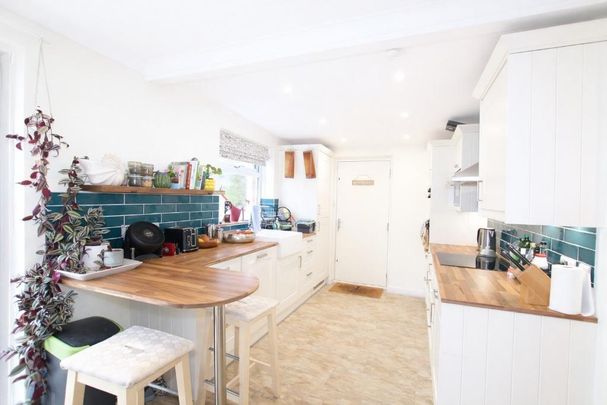 2 bedroom bungalow to rent - Photo 1