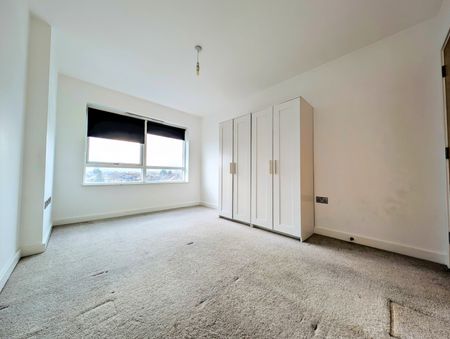 Modern 2 Bed 2 Bath Flat - Photo 4