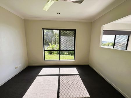 4 Bedroom Home in Quiet Pacific Pines Location! - Photo 5