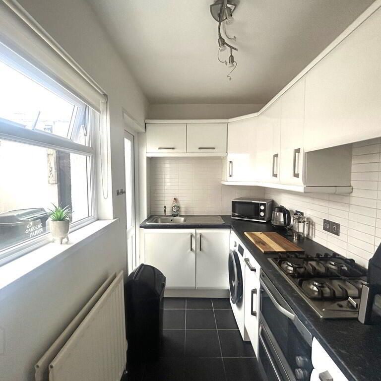 29 Oakdene Parade, Belfast, BT4 1LB - Photo 1