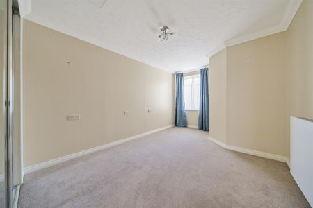 Nicholls Lodge, Bishop’s Stortford - Photo 5