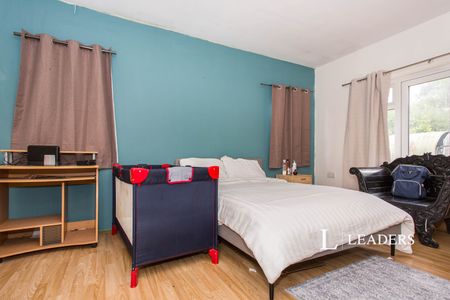 4 bedroom bungalow to rent Cambridge Road, Oakington, CB24 - Photo 5