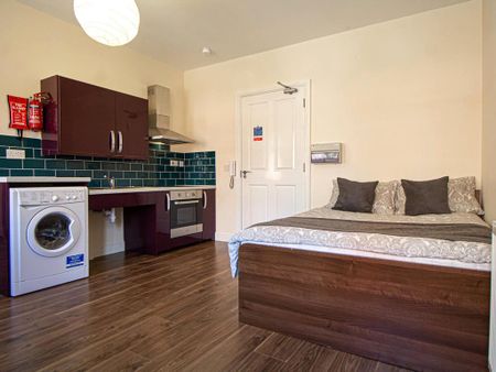 Studio to rent - Photo 2