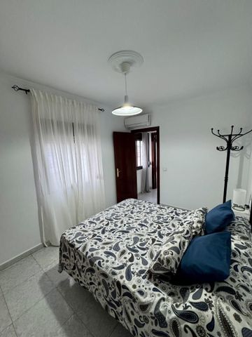 Apartamento de alquiler en Carretera Comarcal 514, 11, San Enrique - Guadiaro - Pueblo Nuevo - Photo 2