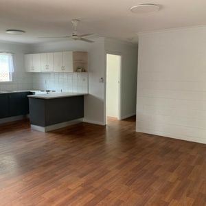 2/80 Birch Street, Manunda QLD 4870 - Apartment For Rent | Domain - Photo 2