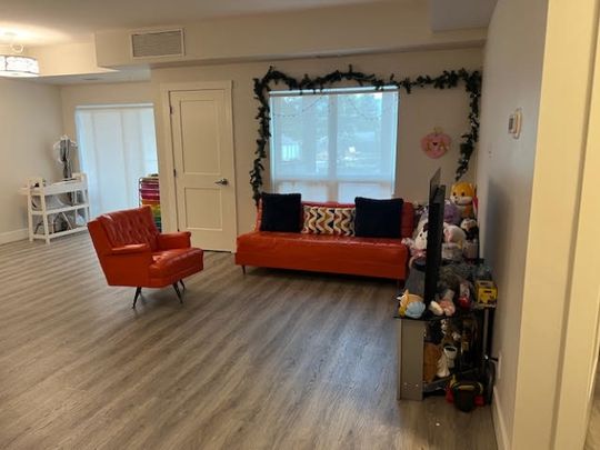 Courtyard view at SoHo Kelowna! - Photo 1