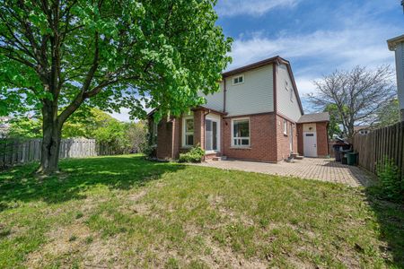 For Lease - 96 Port Royal Trail, Toronto, Ontario - Photo 4