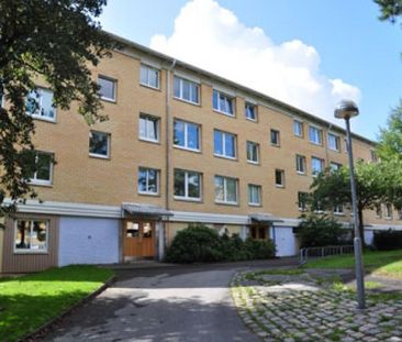 Decembergatan 70 - Photo 1