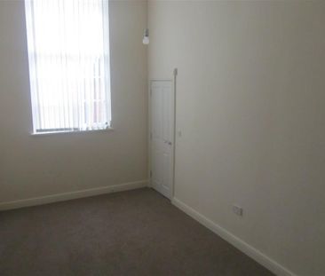 Highcroft Road, BIRMINGHAM - Photo 2