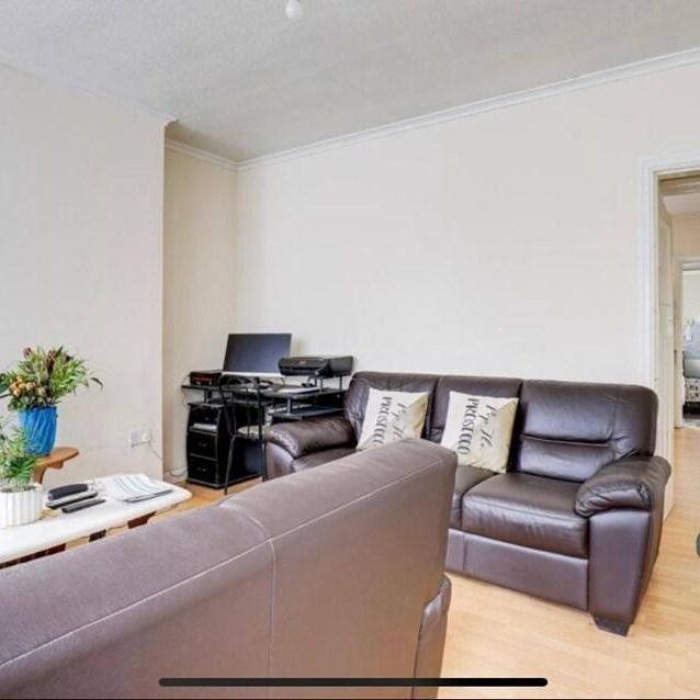 2 bedroom semi-detached house to rent - Photo 1