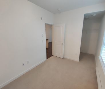 Brand New Spacious Three Bedroom in Fleetwood Village - Photo 3