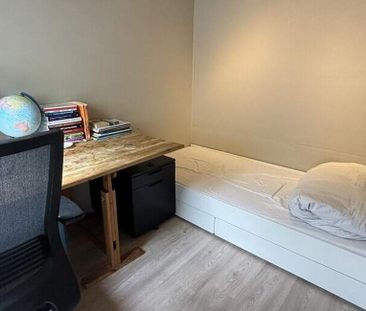 Appartement te huur in Brugge voor € 925 met 3 slaapkamers - Photo 3