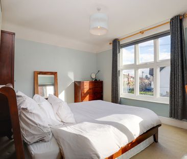3 Bed Semi-Detached House, Harrogate Road, RG4 - Photo 6