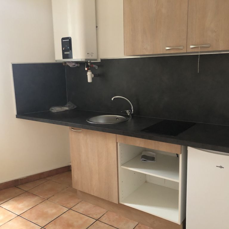 Location Appartement 1 pièce 21m² - Photo 1