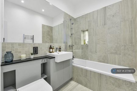 2 bedroom maisonette to rent - Photo 5