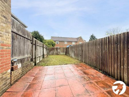 2 bedroom terraced house to rent - Photo 4