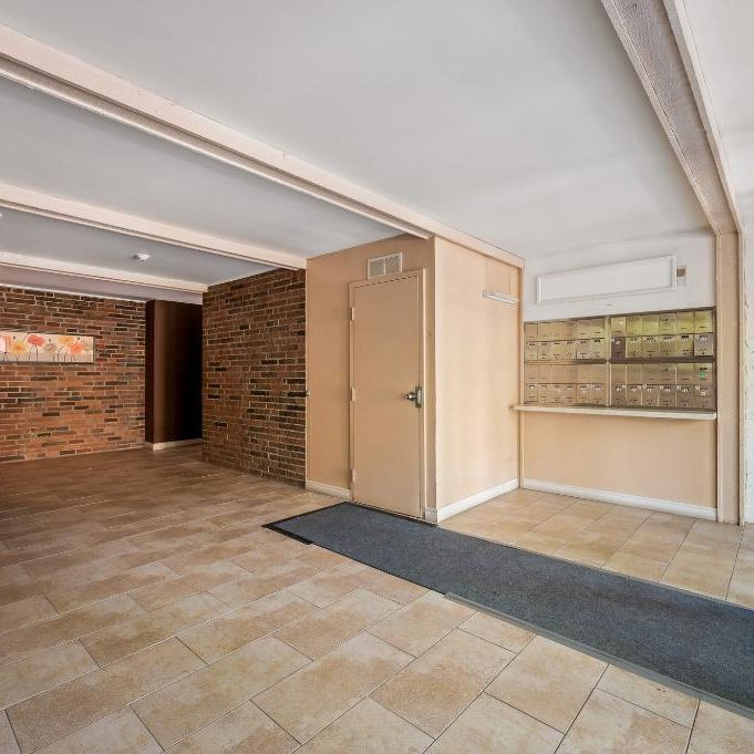 Chambre à louer - Salle de bain privée! 1491 boul. de l'Entente - Photo 1