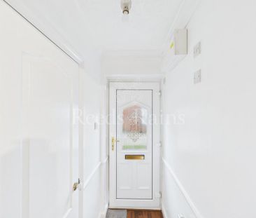 3 bedroom detached house to rent - Photo 4