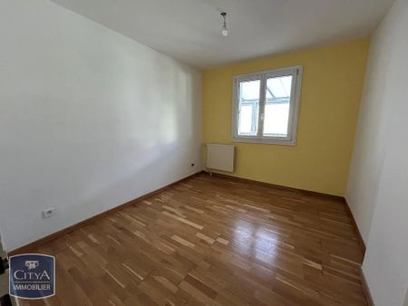 Appartement à louer 4 pièces 73m² - Photo 2