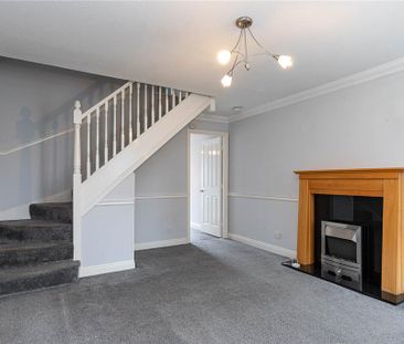 2 bedroom end of terrace house to rent - Photo 1