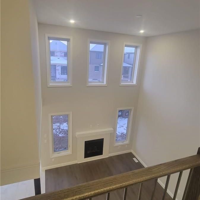 For Lease - 16 Grundy Crescent, East Luther Grand Valley, Ontario - Photo 1