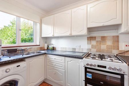 2 bedroom terraced house to rent - Photo 5