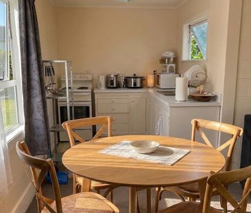 Birkdale, 2/25A Verbena Road - Photo 2