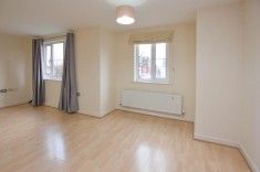 2 bed Apartment for Rent - Photo 5