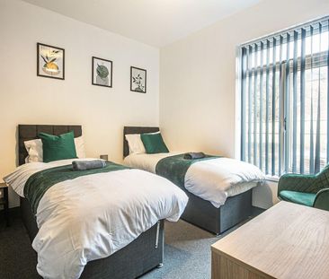 4 Bed Terraced House, Fentonville Street Near City Centre, S11 - Photo 3