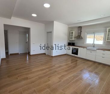 Alquiler de casa o chalet independiente en Lugar Partido los Albero... - Photo 2