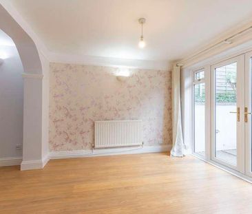 Kings Road, Cheltenham, GL52 - Photo 1