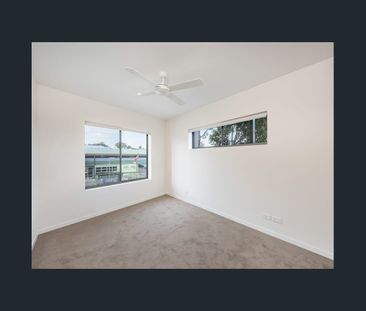 3/73 Chestnut Street, Wynnum, Qld 4178 - Photo 2