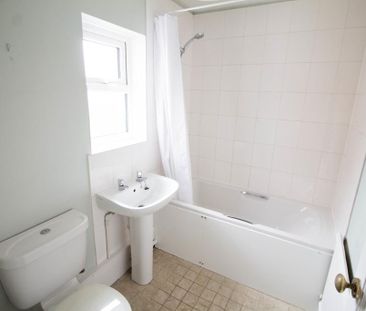 2 bedroom terraced house to rent - Photo 6