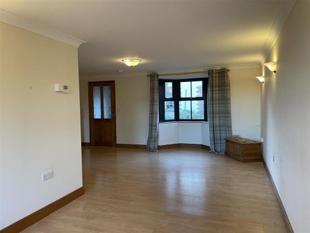 3 bedroom semi-detached house to rent - Photo 3